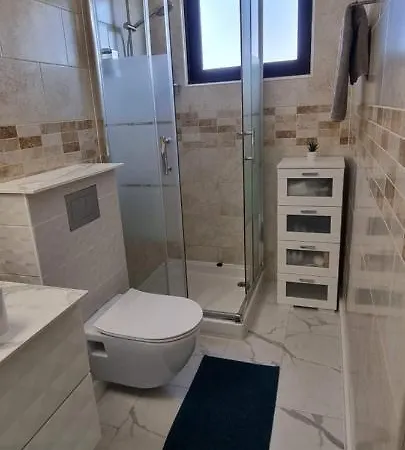 Apartament Hills 3 *