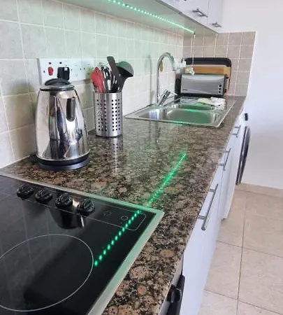 Apartment Hills 3